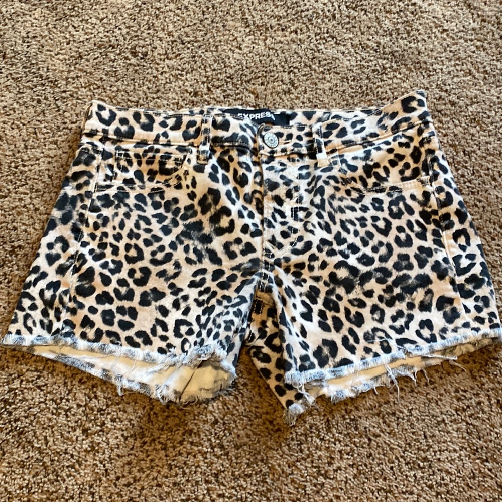 Express cheetah shorts size 4